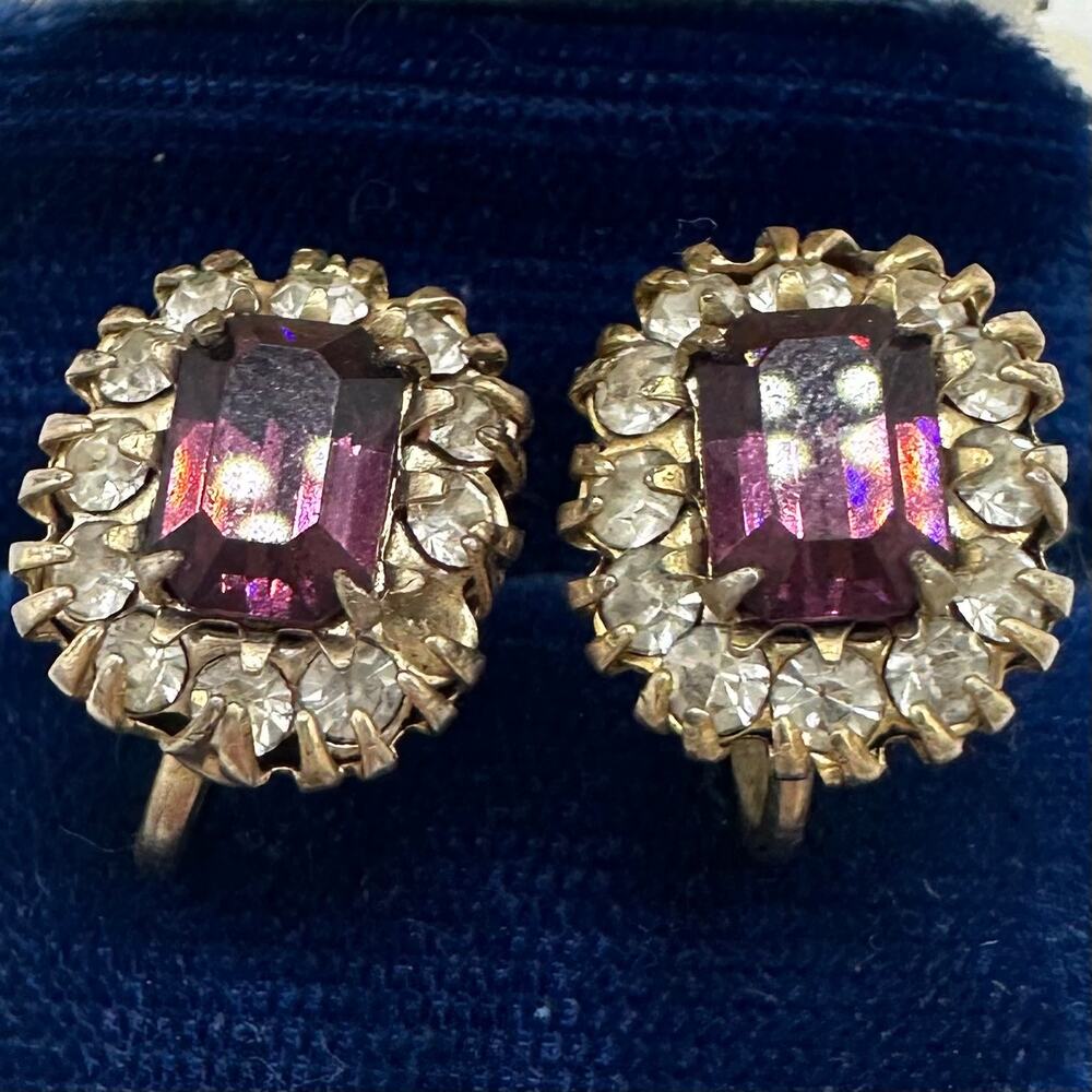 Vargas vintage gold tone purple clear glass rhinestones screw back earrings